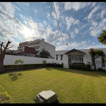 ג'איפור Solanki Farms & Pool Villa Garden Fully Private מראה חיצוני תמונה